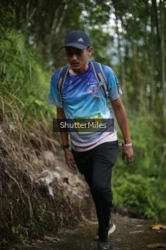 Runner Photo 82024