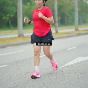 Runner Photo 8202411