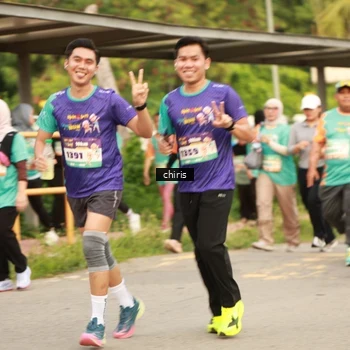 Runner Photo 8202416