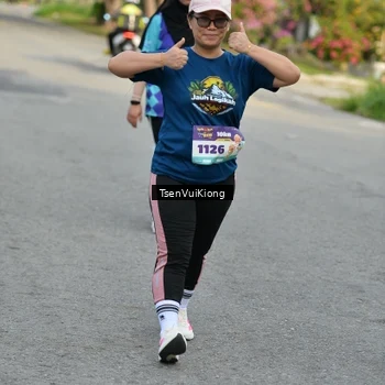 Runner Photo 8202435