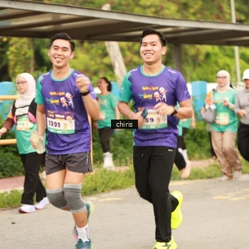 Runner Photo 8202443