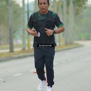Runner Photo 8202482