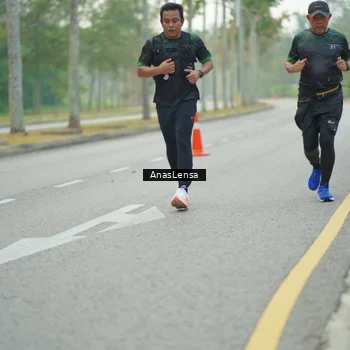 Runner Photo 8202487