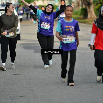 Runner Photo 8202501