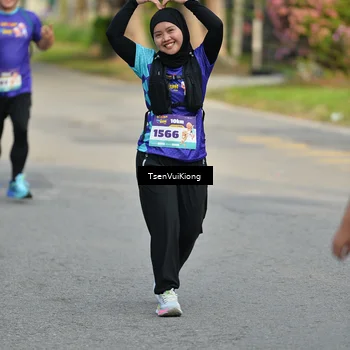 Runner Photo 8202531