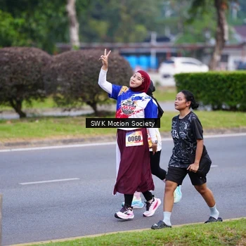 Runner Photo 8202604
