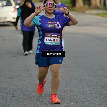 Runner Photo 8202705