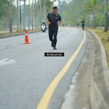 Runner Photo 8202759