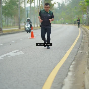 Runner Photo 8202760