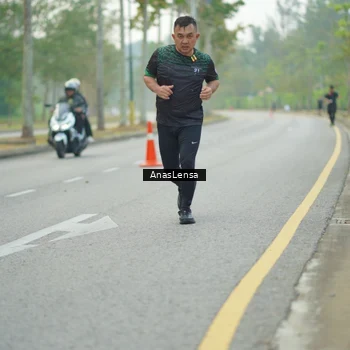 Runner Photo 8202770
