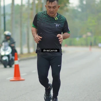 Runner Photo 8202774