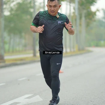 Runner Photo 8202860