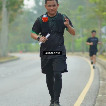 Runner Photo 8202870
