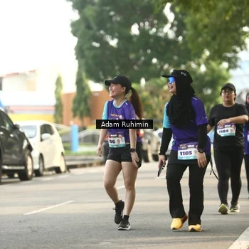 Runner Photo 8202875