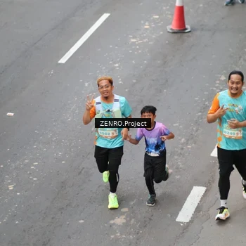Runner Photo 8202898