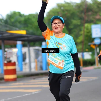 Runner Photo 8202937