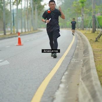 Runner Photo 8202972