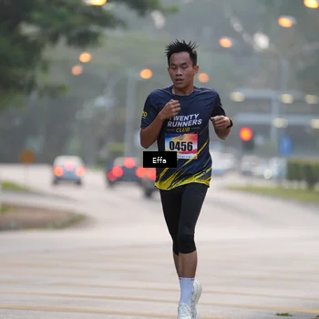 Runner Photo 8202975