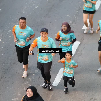 Runner Photo 8203019