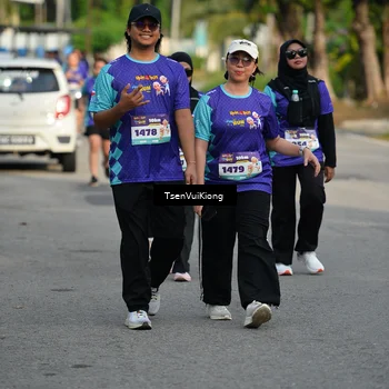 Runner Photo 8203022