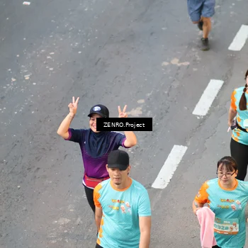 Runner Photo 8203033