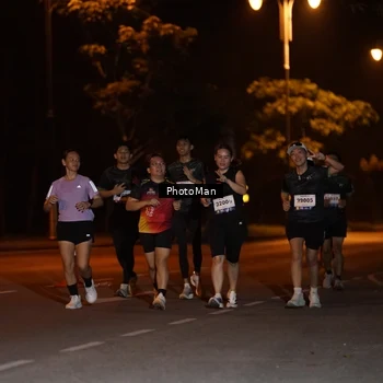Runner Photo 8203044