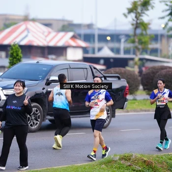 Runner Photo 8203047