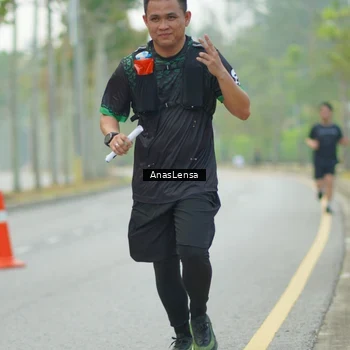 Runner Photo 8203068