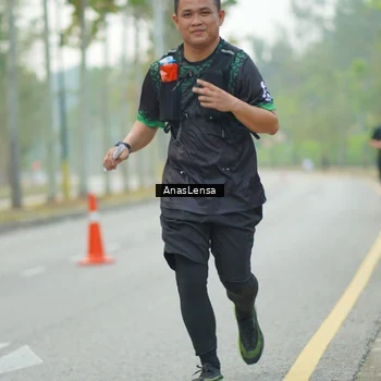 Runner Photo 8203079