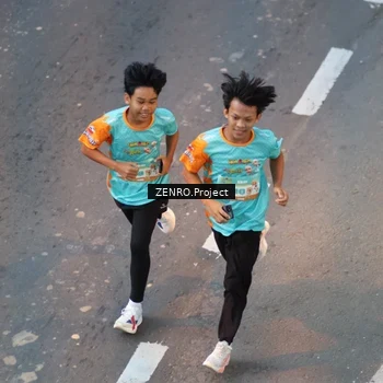 Runner Photo 8203080