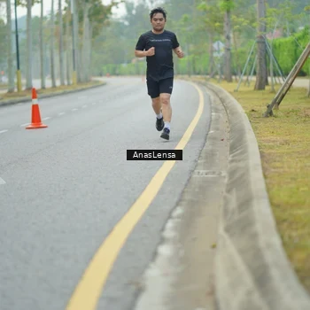 Runner Photo 8203084