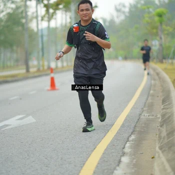 Runner Photo 8203092