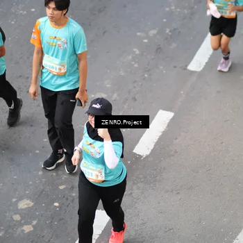 Runner Photo 8203099