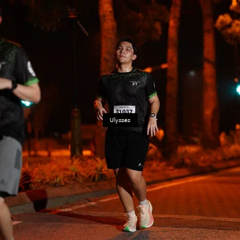 Runner Photo 8203141