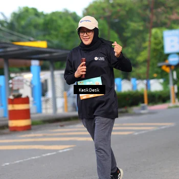 Runner Photo 8203160