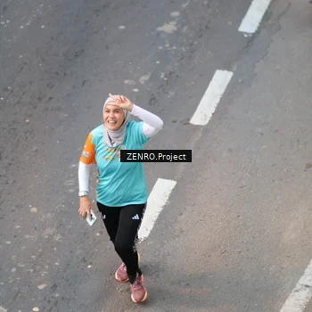 Runner Photo 8203303