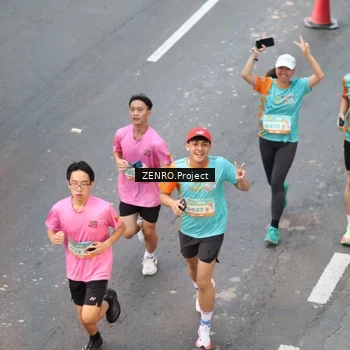 Runner Photo 8203308