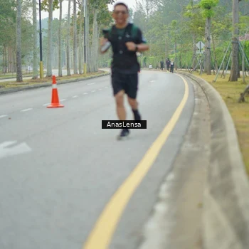Runner Photo 8203338