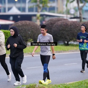 Runner Photo 8203342