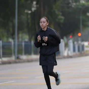 Runner Photo 8203345