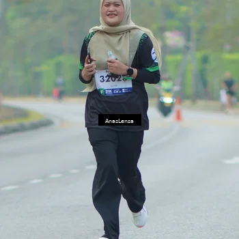 Runner Photo 8203454