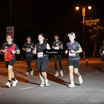 Runner Photo 8203643