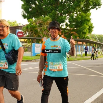 Runner Photo 8203739