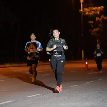 Runner Photo 8203773