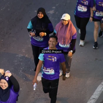 Runner Photo 8203797