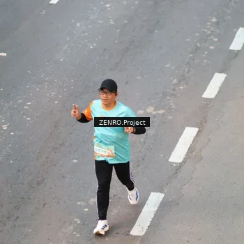 Runner Photo 8203803