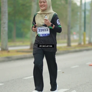 Runner Photo 8203846