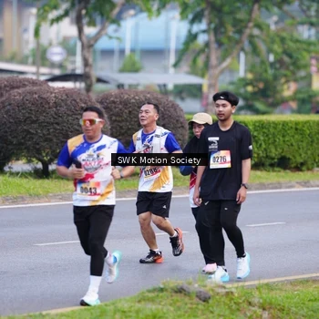 Runner Photo 8203852