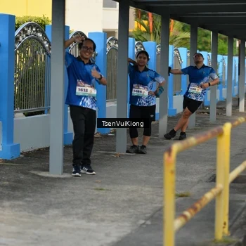 Runner Photo 8203900