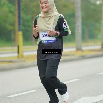 Runner Photo 8203941